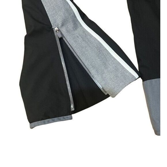 Sold  - Picture 5 of 7